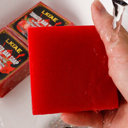 Tomato Fruit Scented Handmade Natural Bar Soap, For Face, Body, Whitening, Oil Control, Brightens, Shrink Pore, 200g